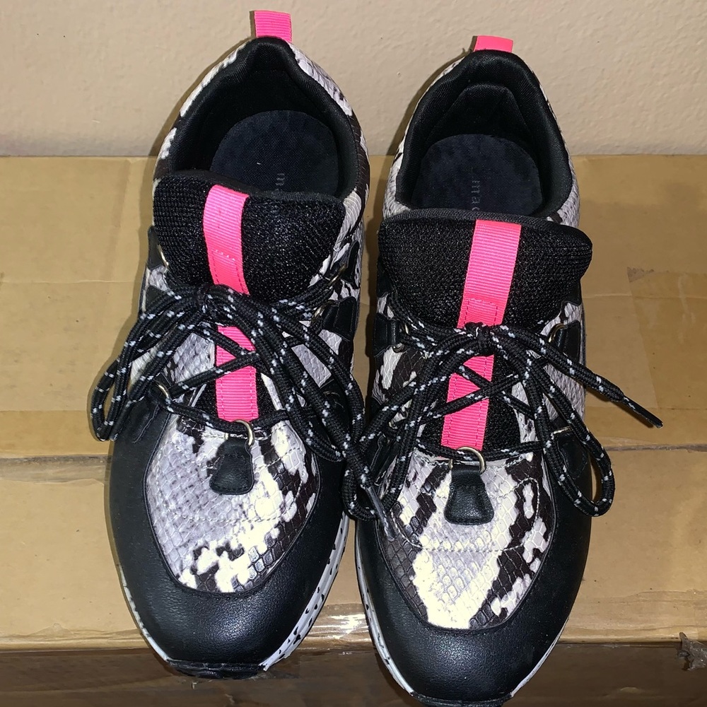 💖 Madden Girl Snake Skin Platform Sneakers 🐍